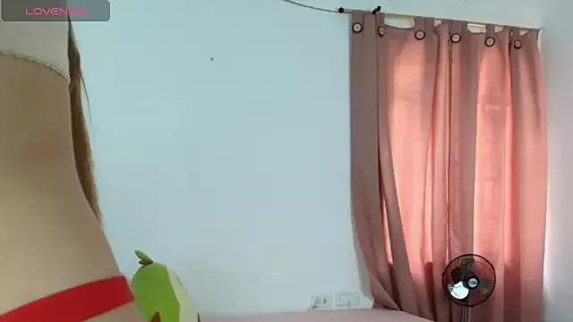 zaraquiinn from StripChat