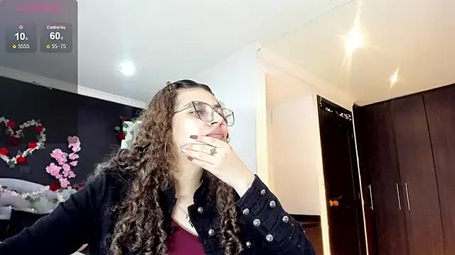 Zarathryz_ from StripChat