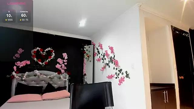 Zarathryz_ from StripChat