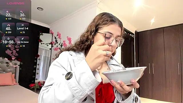 Zarathryz_ from StripChat