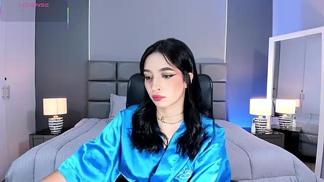 ZarayStict from StripChat