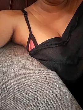 zeevaansari from StripChat