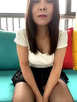 zhengzheng-102 from StripChat is Freechat
