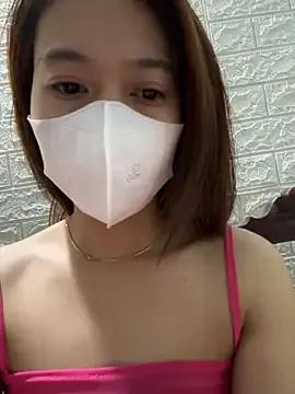 Zinzin9x from StripChat