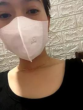 Zinzin9x from StripChat