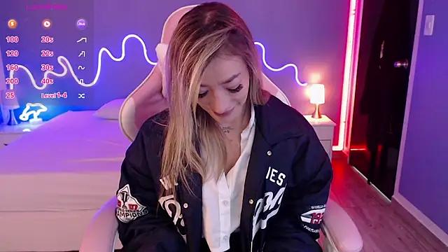 Dirty chat webcam: explore liveshows with versed models, from laying bare to fetishes, in a variety of sexy free adult webcams.
