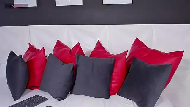 zoe_leee from StripChat is Freechat