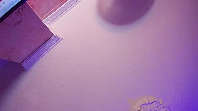 Zoe_pettite_ webcams show profile image 
