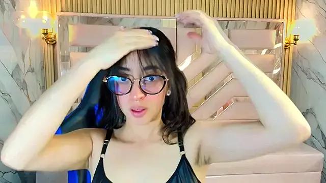 zoe_r_ on StripChat
