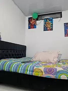 zoe_stp_latina from StripChat is Freechat