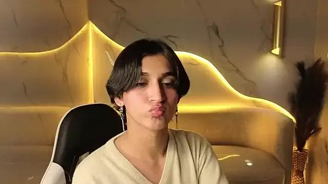 zoe_tp from StripChat is Freechat