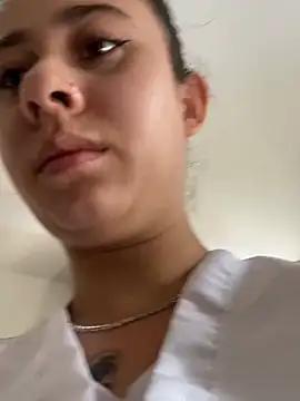Zoee_t from StripChat