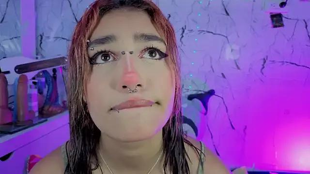 zoelight18 from StripChat is Freechat