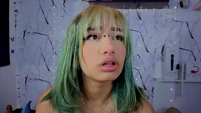 zoelight18 from StripChat is Freechat