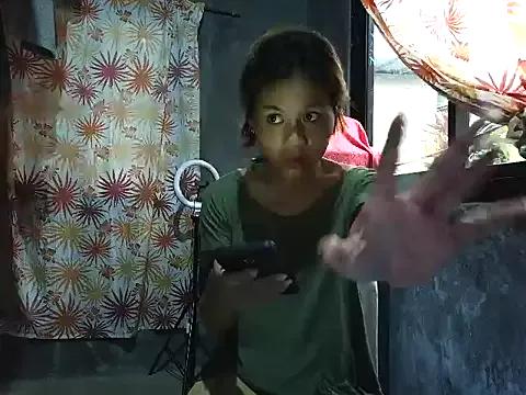 zoeytransph from StripChat is Freechat