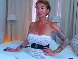 1Cynthyax webcams show profile image 