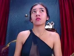 AliGrant webcams show profile image 