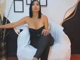 almaaa from xCams