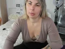 Andreea38 webcams show profile image 