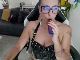 Cerise132 webcams show profile image 