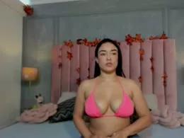 Emmi from xCams