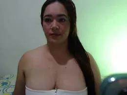 Emmily08emi from xCams