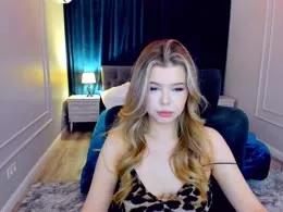 FollowLovee from xCams