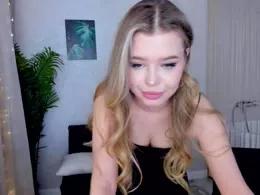 FollowLovee from xCams