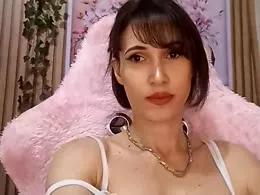 Irresistible from xCams