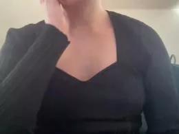LittleLily28 from xCams