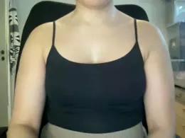 LittleLily28 from xCams