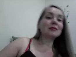 LloLaa987 from xCams