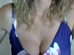 loladouce from xCams