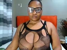 Lovenia webcams show profile image 