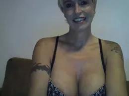 MissDebby from xCams