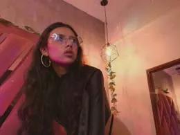 Viollettaaa webcams show profile image 