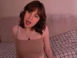 YummyPolly from xCams