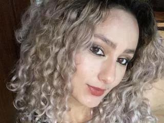 FloraSaenz webcams show profile image 