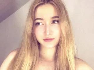 HollyTaillor from xLove
