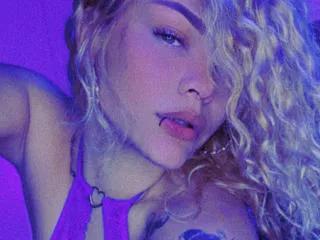 KyraX webcams show profile image 