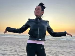 LucyLove-hot webcams show profile image 