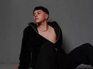 LukeHowlandy webcams show profile image 