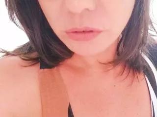 MeahBrunette webcams show profile image 