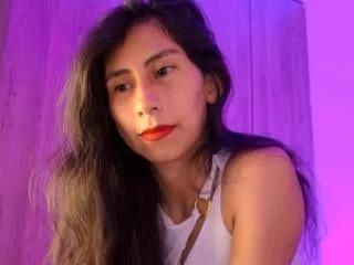 MoonLipsonx from xLove