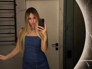 PlayfullBella-hot webcams show profile image 