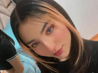TifanyYivez webcams show profile image 