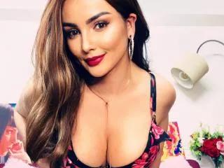 VikkyRose from xLove