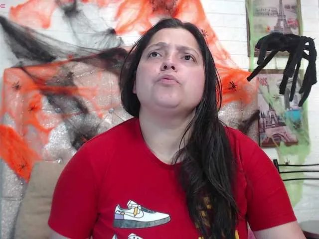 KataleyaStiward on BongaCams