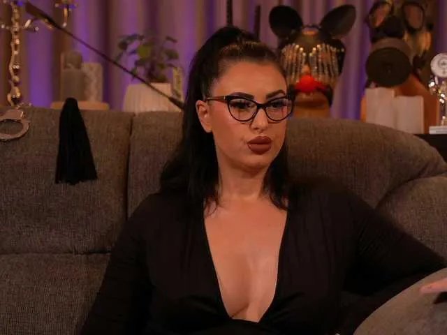 KellyKent on BongaCams