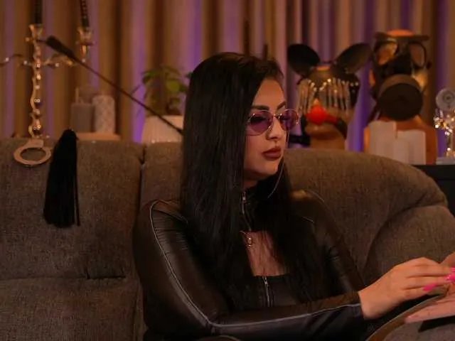 KellyKent on BongaCams